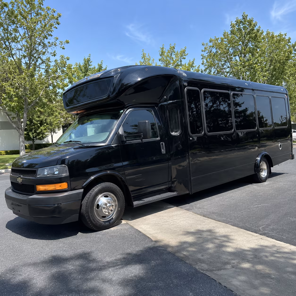 blog rent a bus to disneyland resort hero