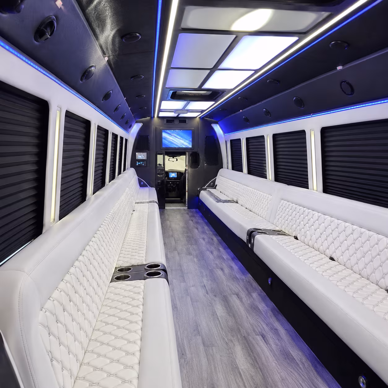 birthday party bus rentals to knott s berry farm and soak city
