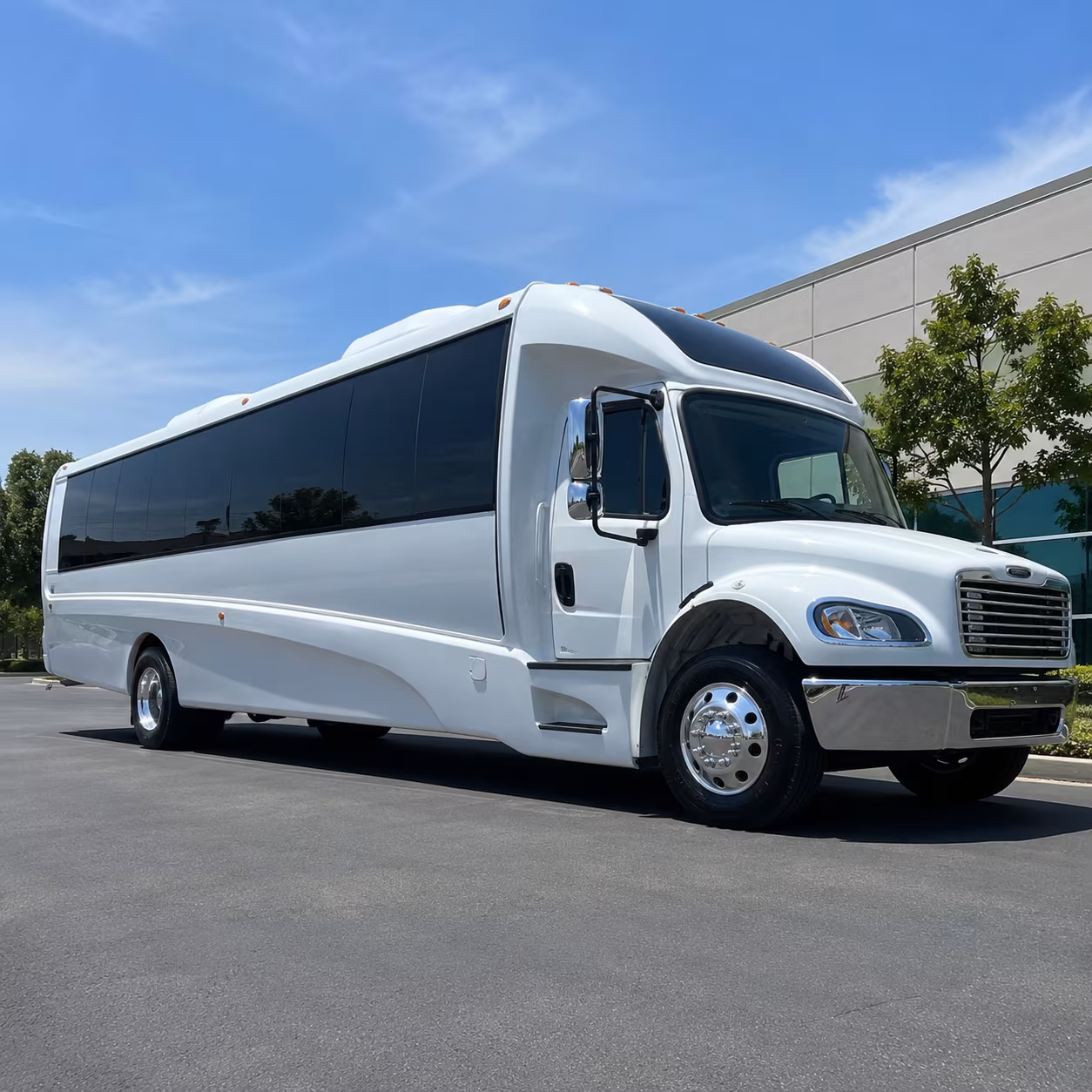 buena park 28 passenger minibus