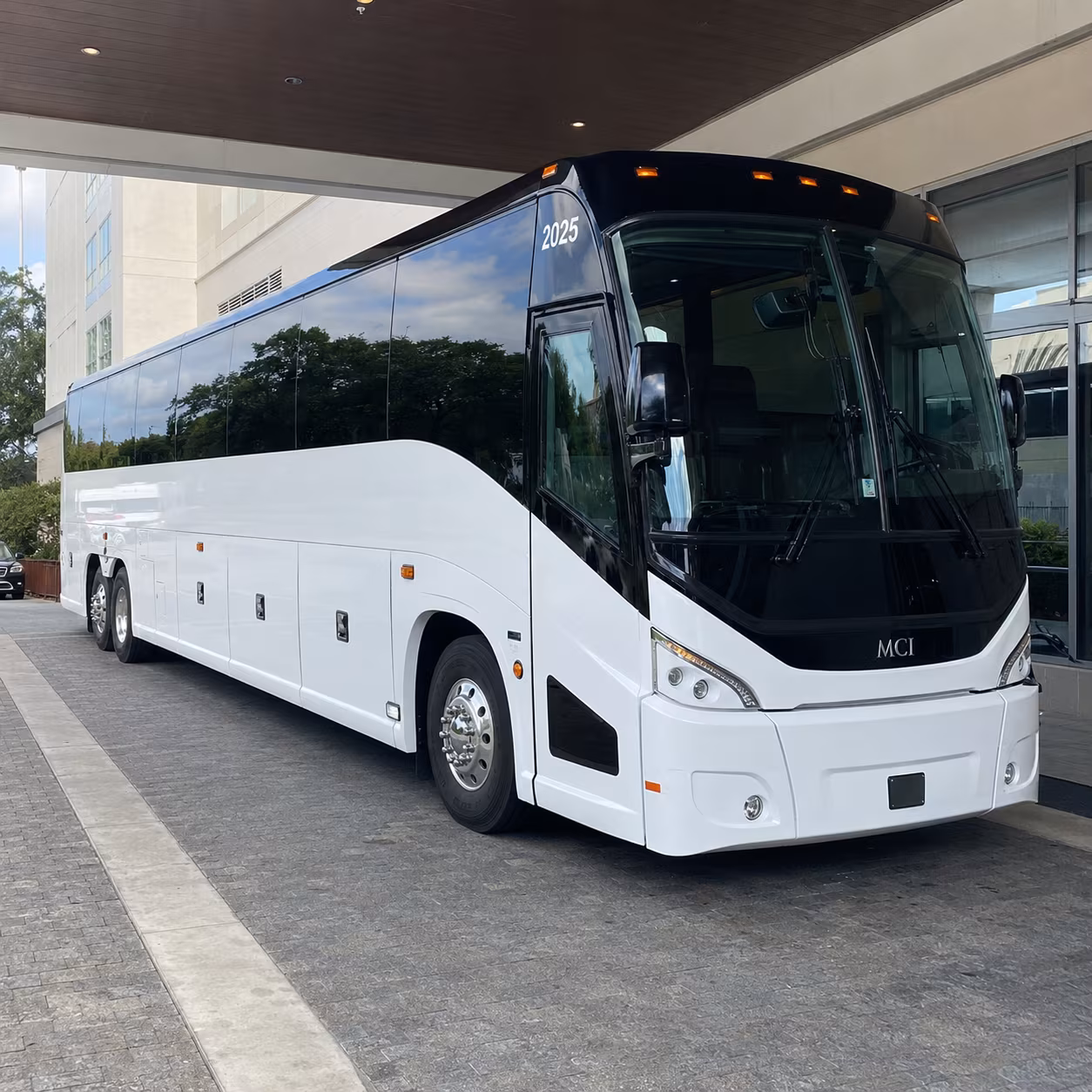 buena park 54 passenger charter bus