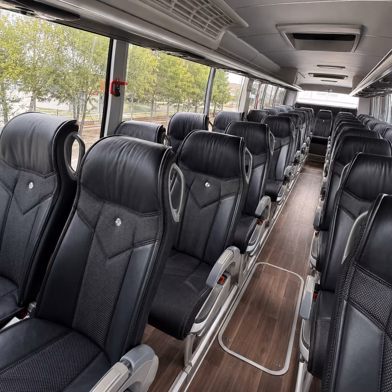 charter buses for corporate events and conference travel near anaheim