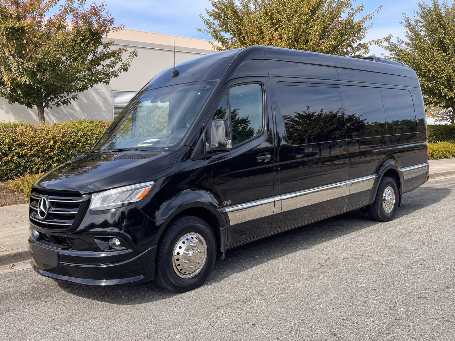 shuttle buses between buena park hotels and the anaheim convention center